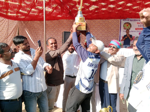 आबुरोड रेलवे खेल मैदान में आरसीसीपीएल प्रीमियर लीग 10 का समापन समारोह का हुआ आयोजन हुआ !